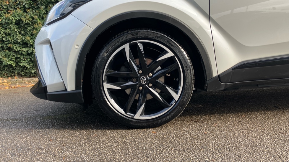 Toyota C-HR 1.8 Hybrid GR Sport 5dr CVT Hybrid Hatchback - Image 25