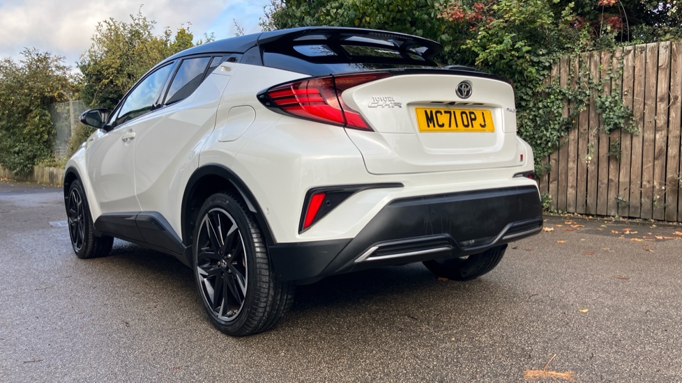 Toyota C-HR 1.8 Hybrid GR Sport 5dr CVT Hybrid Hatchback - Image 32