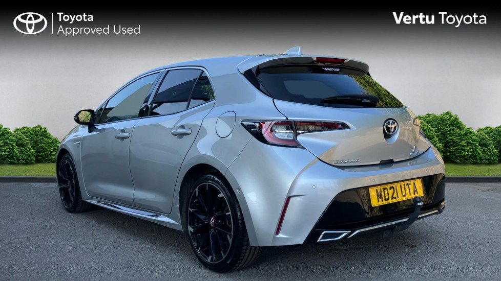 Toyota Corolla 1.8 VVT-i Hybrid GR Sport 5dr CVT Hybrid Hatchback - Image 4