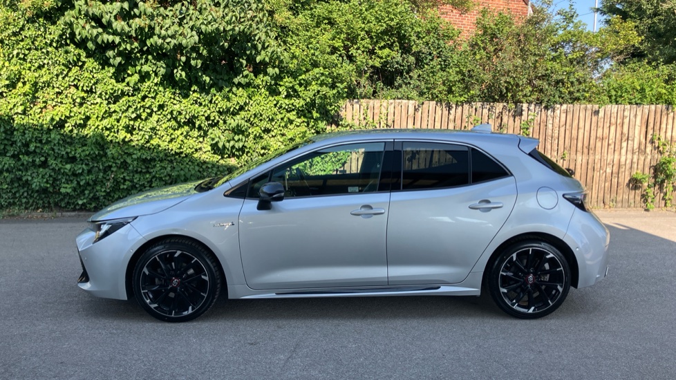Toyota Corolla 1.8 VVT-i Hybrid GR Sport 5dr CVT Hybrid Hatchback - Image 24