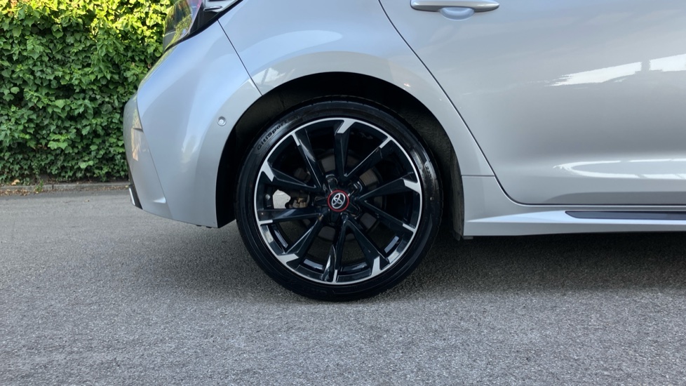 Toyota Corolla 1.8 VVT-i Hybrid GR Sport 5dr CVT Hybrid Hatchback - Image 25