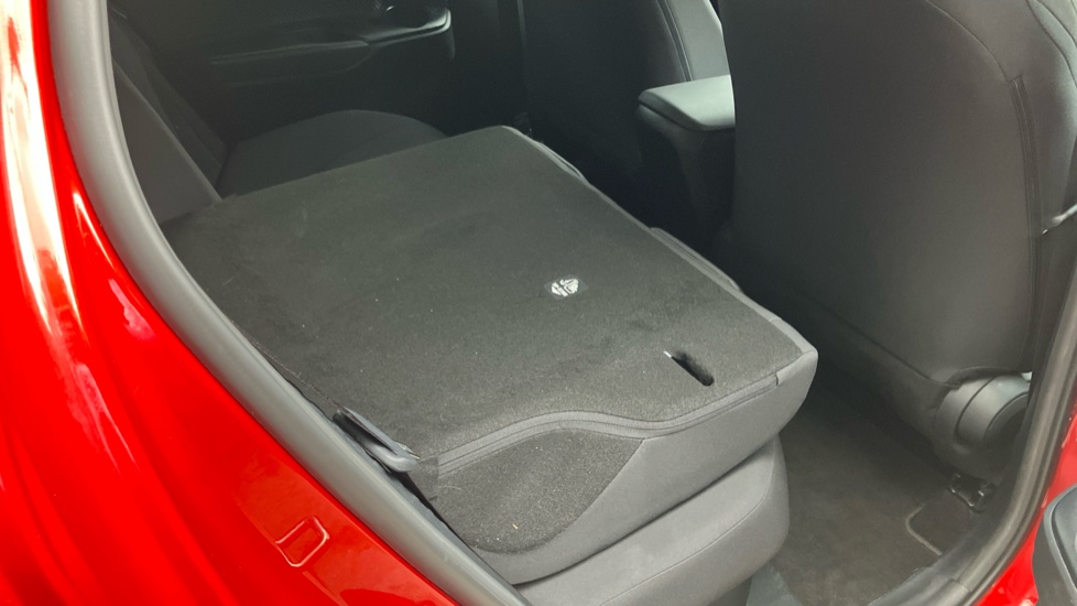 Toyota C-HR 1.8 Hybrid Icon 5dr CVT Hybrid Hatchback - Image 18