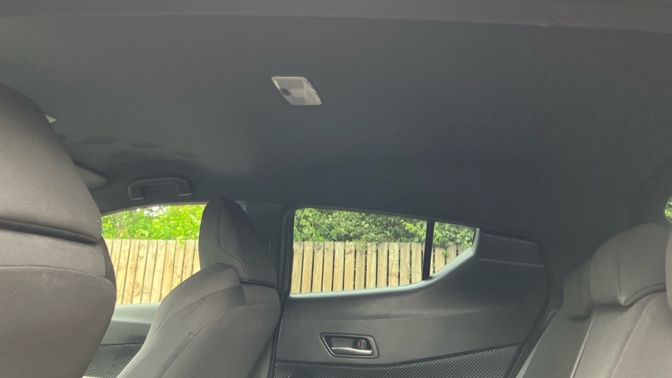 Toyota C-HR 1.8 Hybrid Icon 5dr CVT Hybrid Hatchback - Image 19