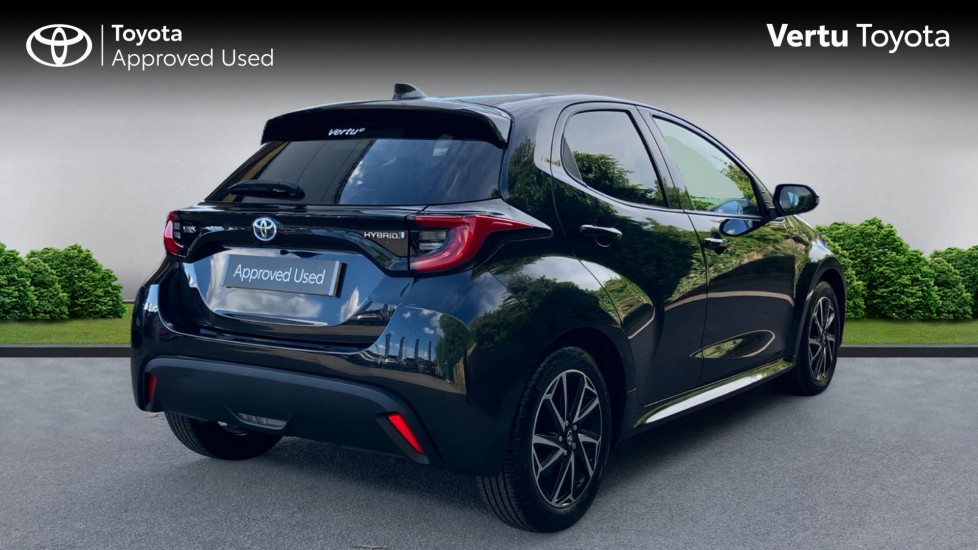 Toyota Yaris 1.5 Hybrid Design 5dr CVT Hybrid Hatchback - Image 2
