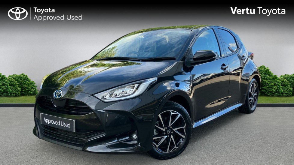 Toyota Yaris 1.5 Hybrid Design 5dr CVT Hybrid Hatchback - Image 3