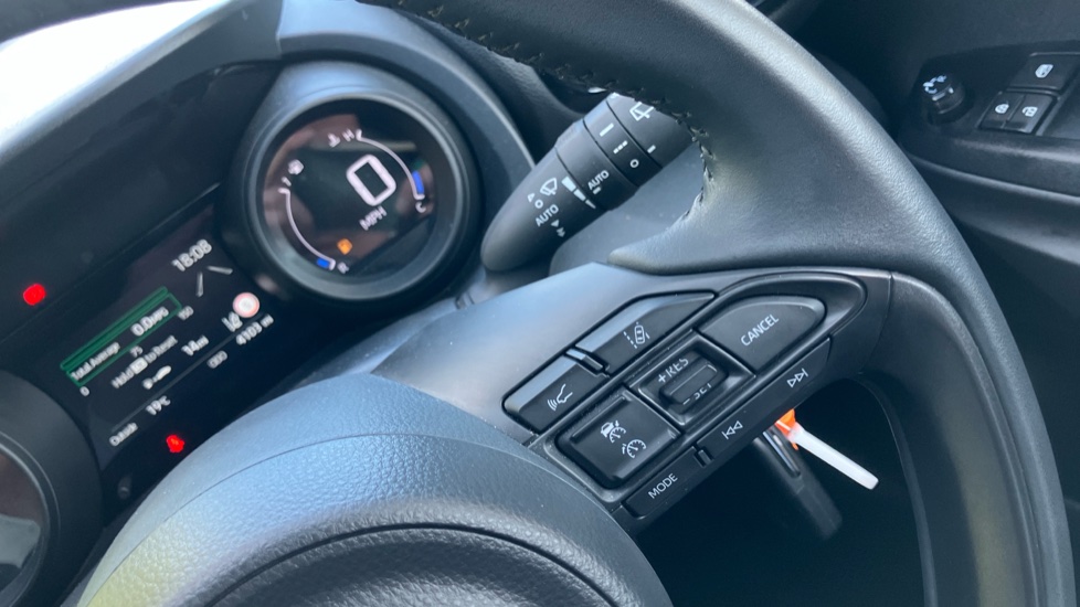Toyota Yaris 1.5 Hybrid Design 5dr CVT Hybrid Hatchback - Image 33