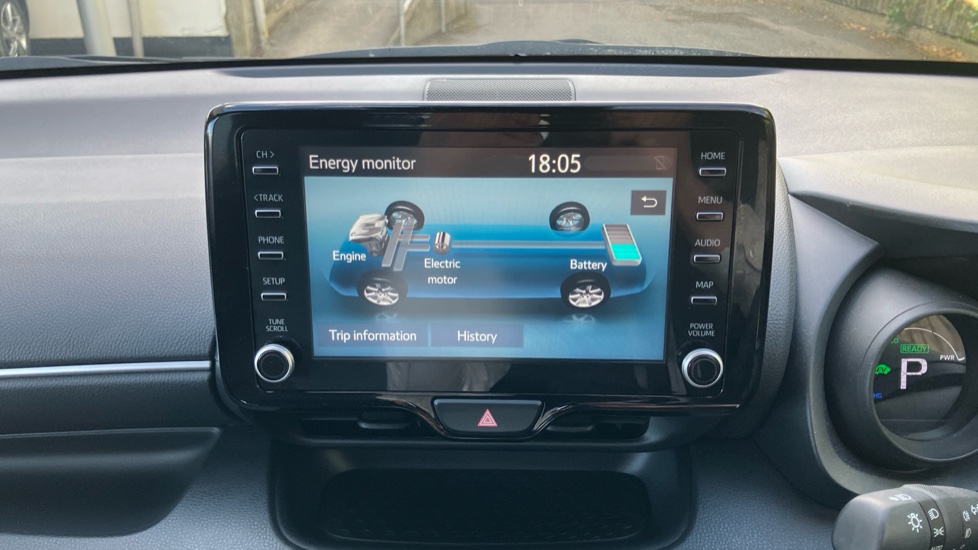 Toyota Yaris 1.5 Hybrid Design 5dr CVT Hybrid Hatchback - Image 38