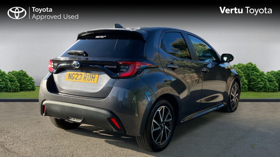 Toyota Yaris 1.5 Hybrid Design 5dr CVT Hybrid Hatchback - Image 2