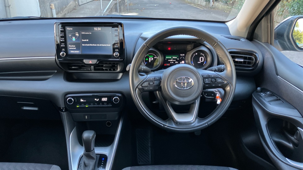 Toyota Yaris 1.5 Hybrid Design 5dr CVT Hybrid Hatchback - Image 7