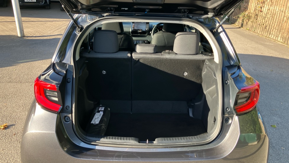 Toyota Yaris 1.5 Hybrid Design 5dr CVT Hybrid Hatchback - Image 13