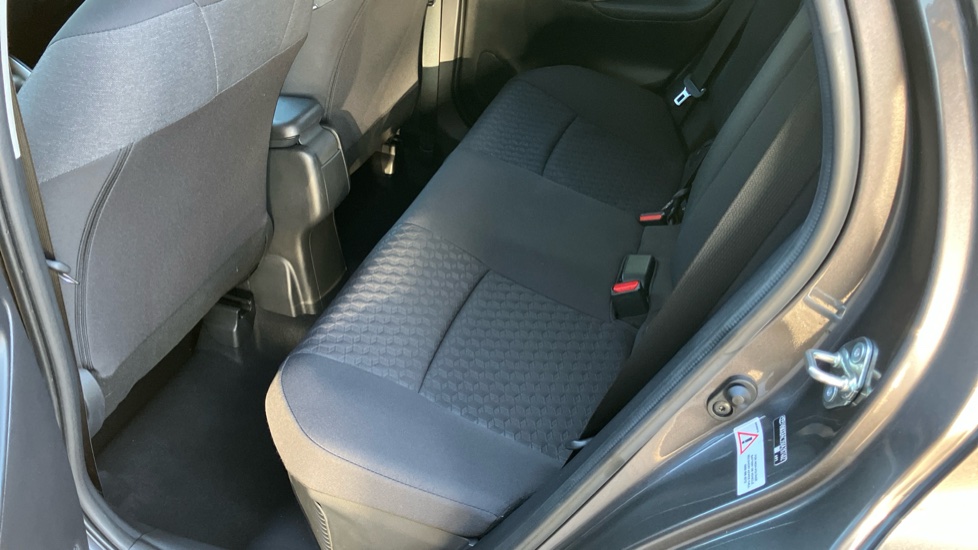Toyota Yaris 1.5 Hybrid Design 5dr CVT Hybrid Hatchback - Image 14
