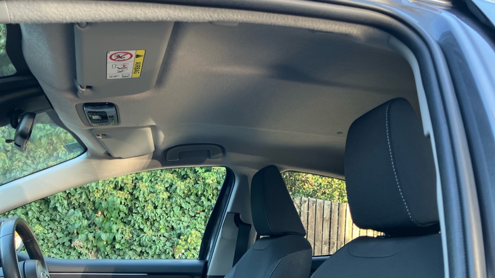Toyota Yaris 1.5 Hybrid Design 5dr CVT Hybrid Hatchback - Image 19