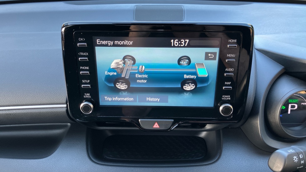 Toyota Yaris 1.5 Hybrid Design 5dr CVT Hybrid Hatchback - Image 38