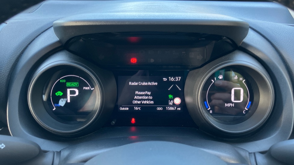Toyota Yaris 1.5 Hybrid Design 5dr CVT Hybrid Hatchback - Image 42