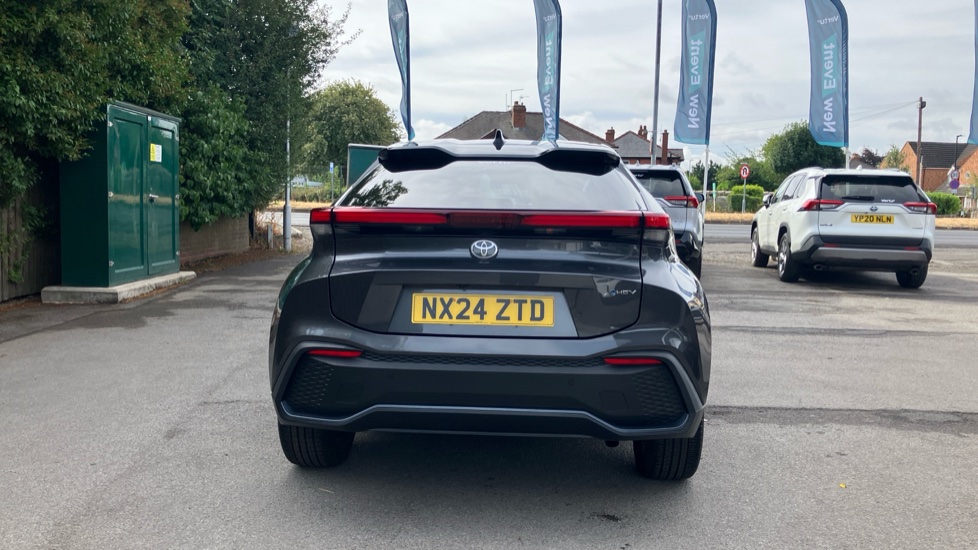 Toyota C-HR 1.8 Hybrid Design 5dr CVT Hybrid Hatchback - Image 26