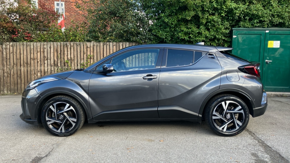 Toyota C-HR 2.0 Hybrid Design 5dr CVT Hybrid Hatchback - Image 24
