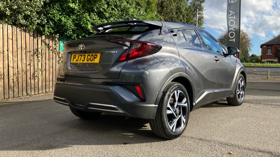 Toyota C-HR 2.0 Hybrid Design 5dr CVT Hybrid Hatchback - Image 32
