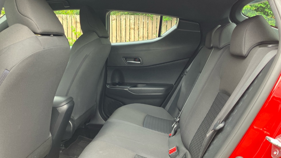 Toyota C-HR 1.8 Hybrid Icon 5dr CVT Hybrid Hatchback - Image 15