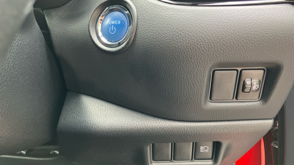 Toyota C-HR 1.8 Hybrid Icon 5dr CVT Hybrid Hatchback - Image 16