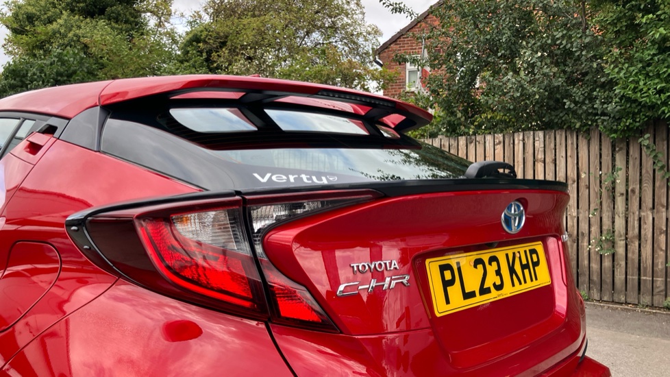 Toyota C-HR 1.8 Hybrid Icon 5dr CVT Hybrid Hatchback - Image 21