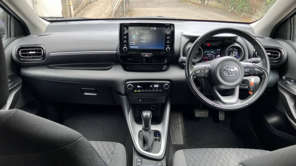 Toyota Yaris 1.5 Hybrid Design 5dr CVT Hybrid Hatchback - Image 6
