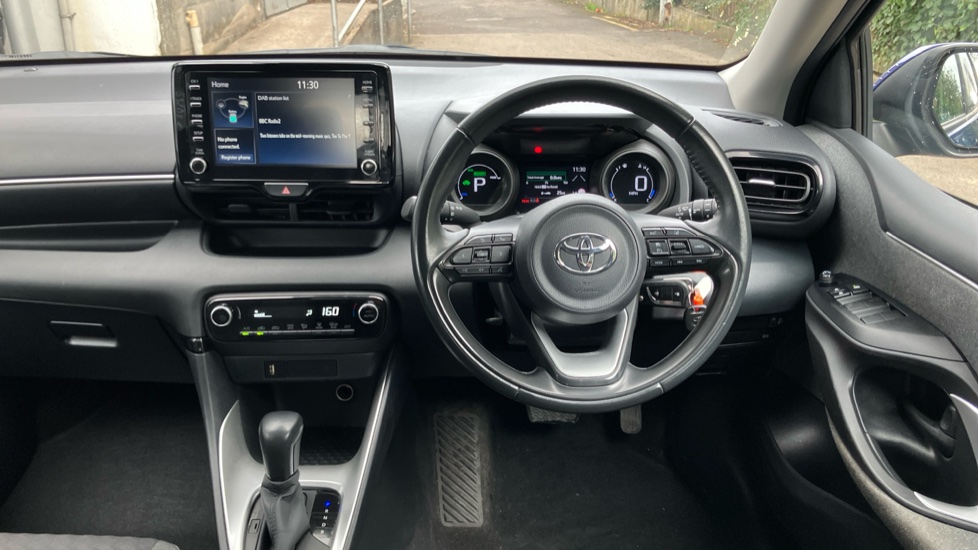 Toyota Yaris 1.5 Hybrid Design 5dr CVT Hybrid Hatchback - Image 7