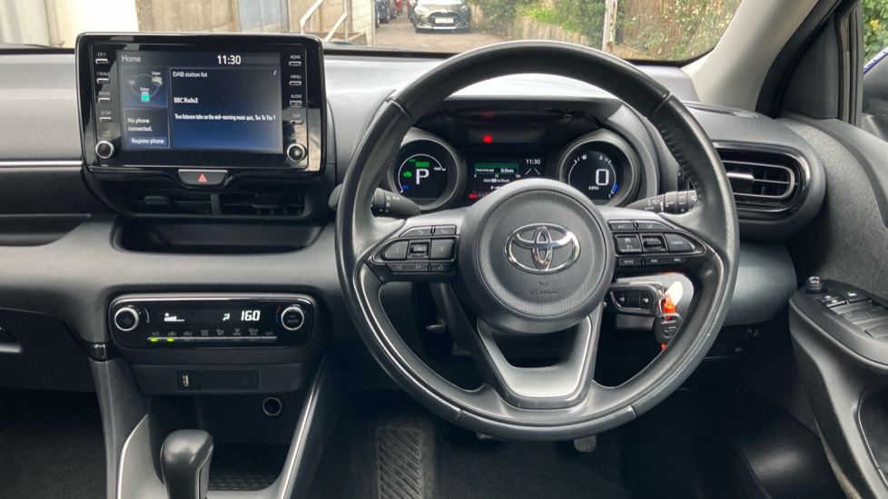 Toyota Yaris 1.5 Hybrid Design 5dr CVT Hybrid Hatchback - Image 10