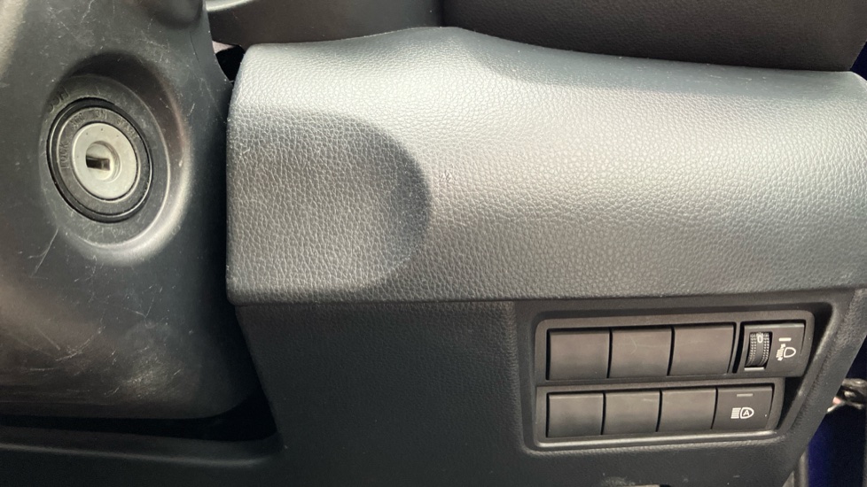 Toyota Yaris 1.5 Hybrid Design 5dr CVT Hybrid Hatchback - Image 16