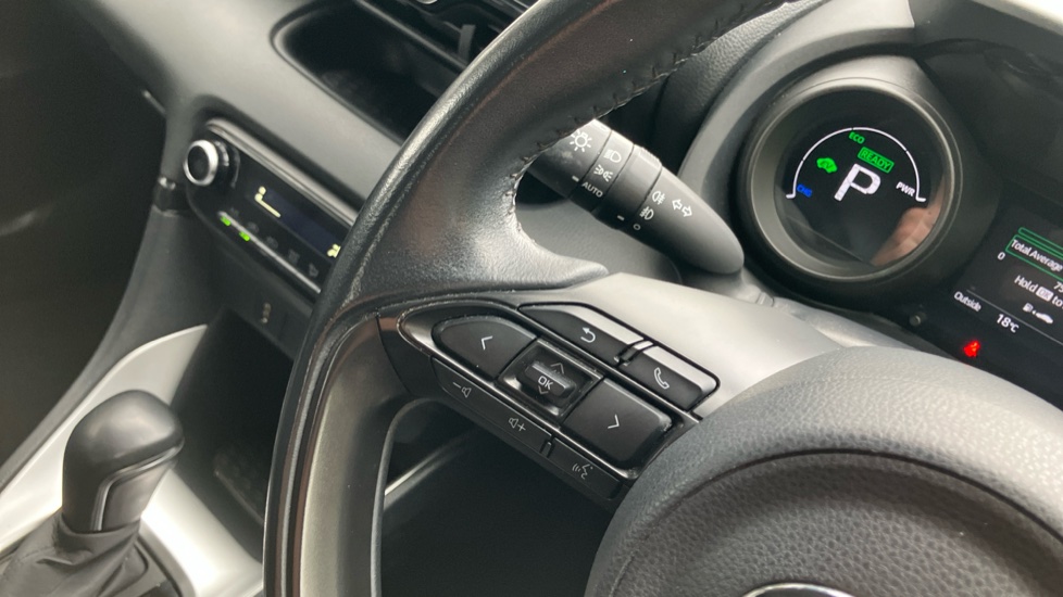 Toyota Yaris 1.5 Hybrid Design 5dr CVT Hybrid Hatchback - Image 32