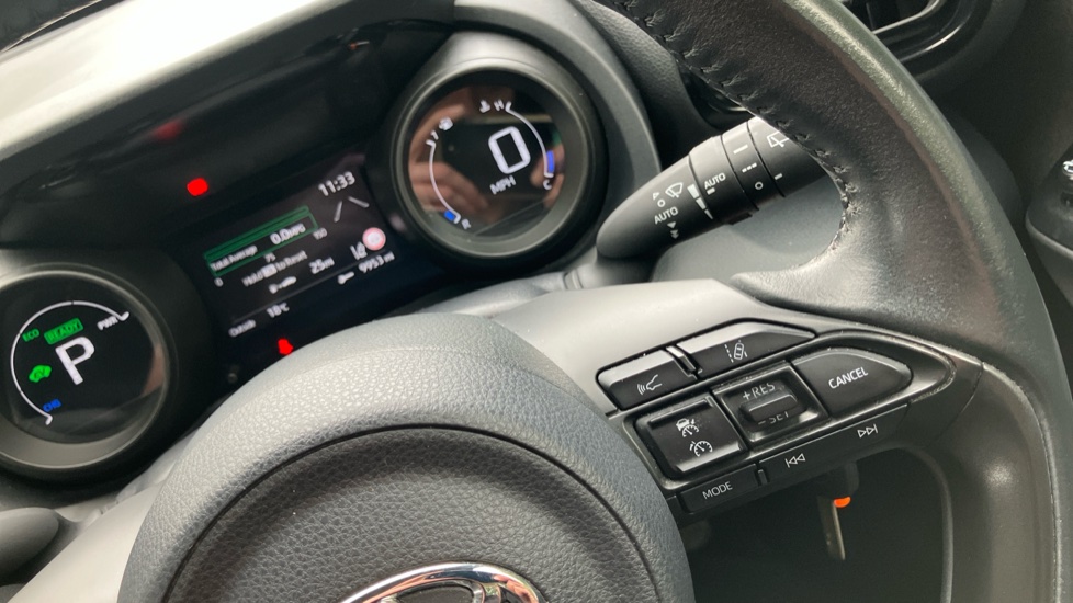 Toyota Yaris 1.5 Hybrid Design 5dr CVT Hybrid Hatchback - Image 33