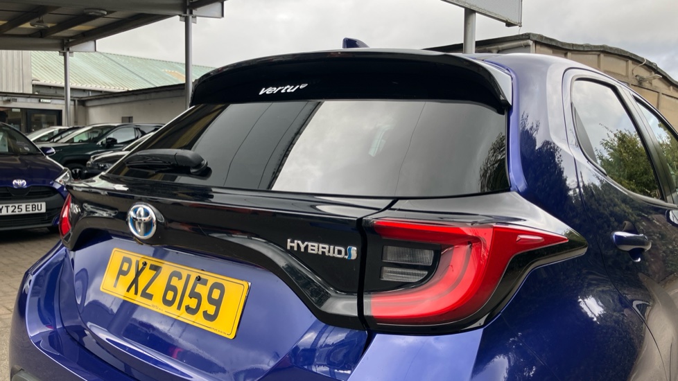 Toyota Yaris 1.5 Hybrid Design 5dr CVT Hybrid Hatchback - Image 36