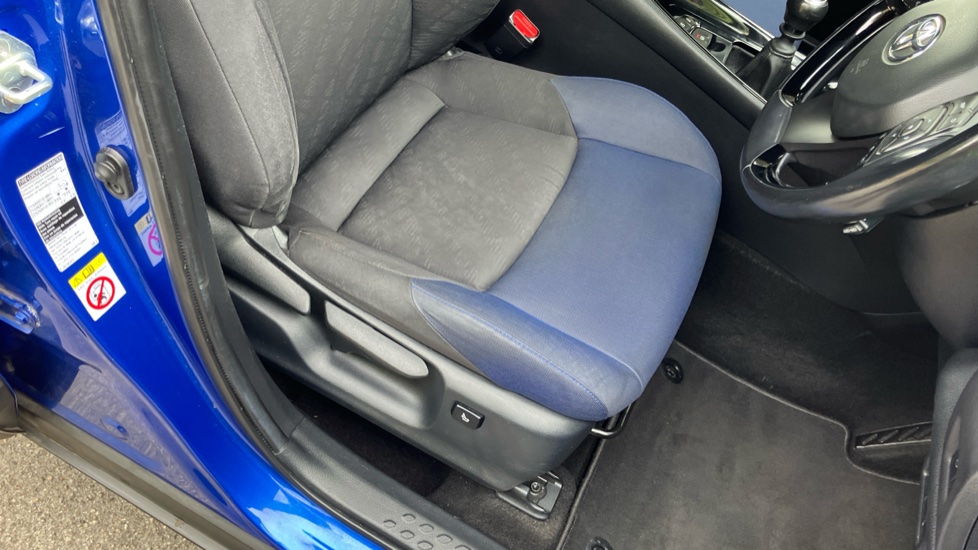 Toyota C-HR 1.2T Dynamic 5dr Petrol Hatchback - Image 17