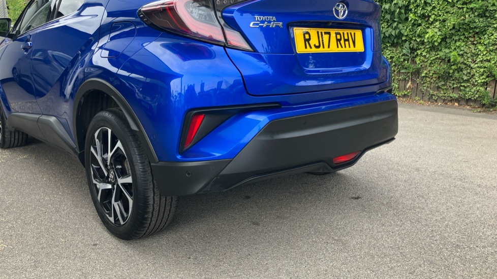 Toyota C-HR 1.2T Dynamic 5dr Petrol Hatchback - Image 32