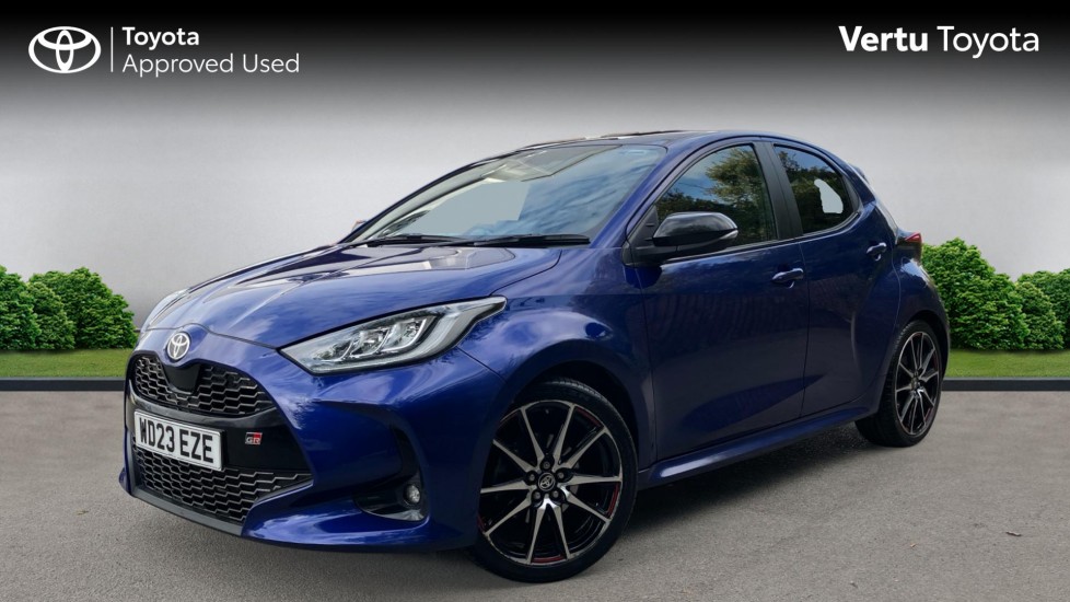 Toyota Yaris 1.5 Hybrid GR Sport 5dr CVT Hybrid Hatchback - Image 3