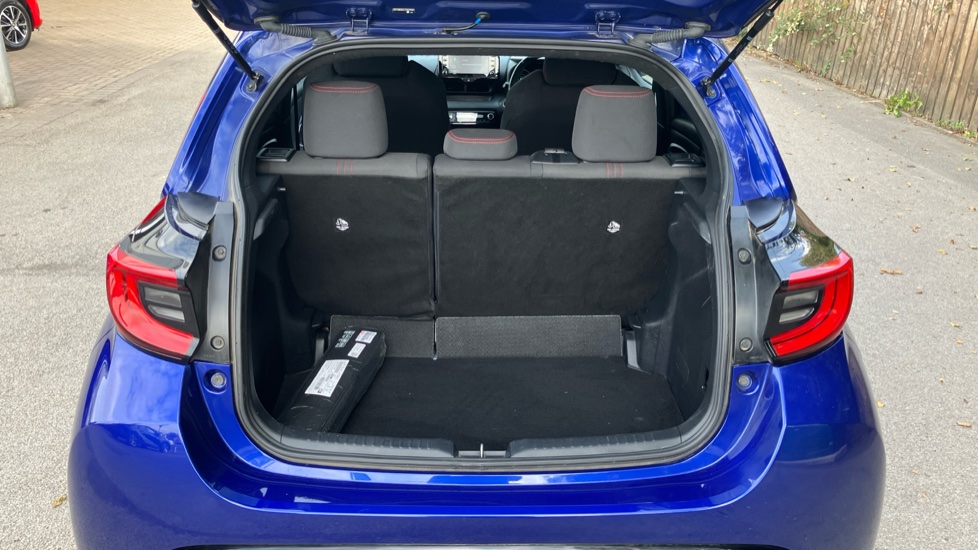 Toyota Yaris 1.5 Hybrid GR Sport 5dr CVT Hybrid Hatchback - Image 13