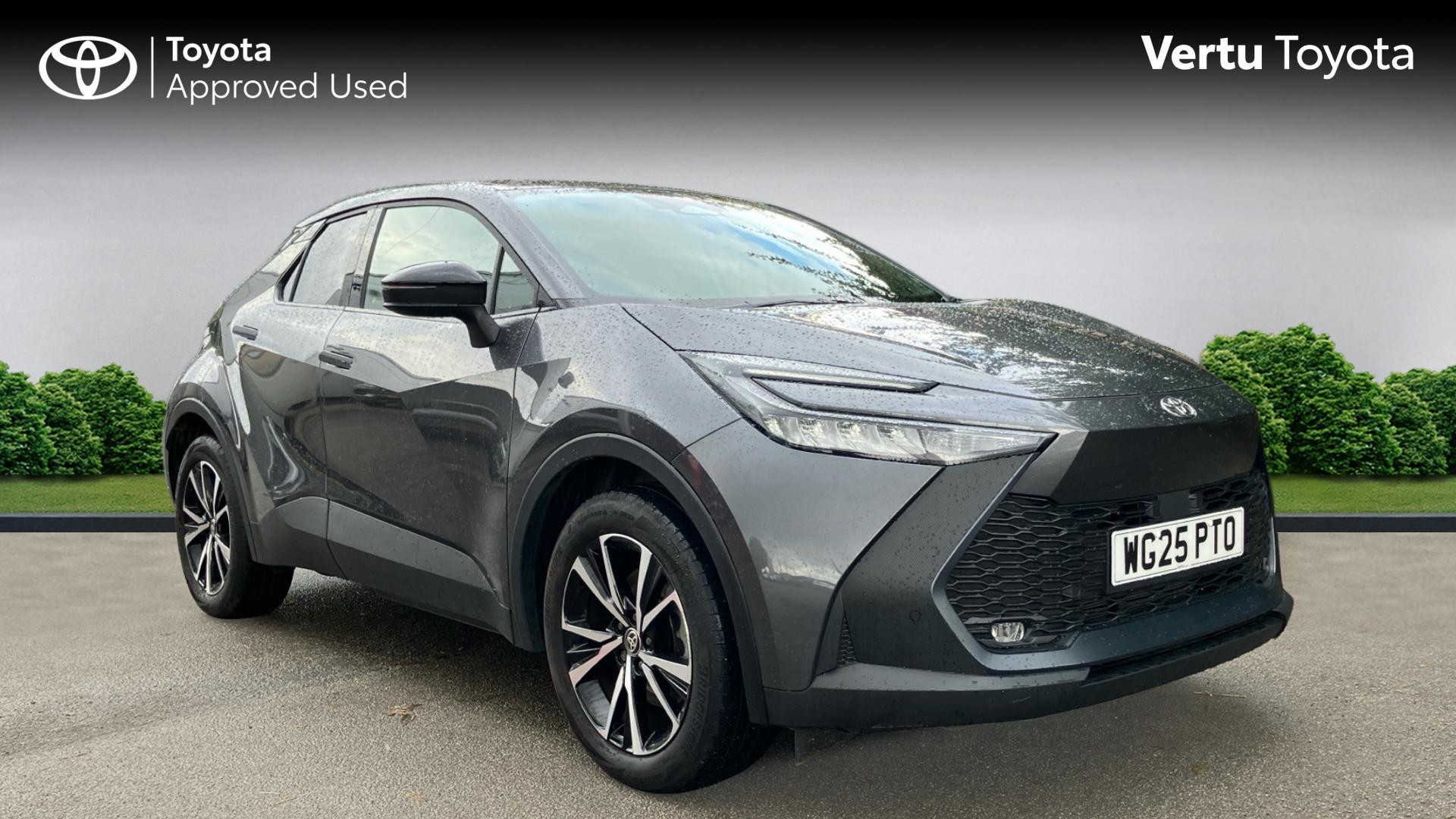 Toyota C-HR listing photo