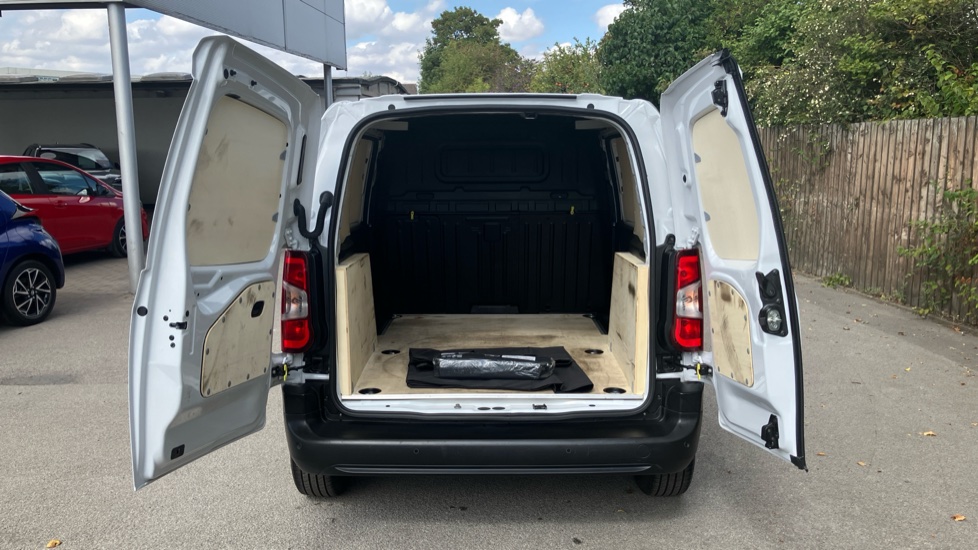 Toyota Proace City L1 Diesel 1.5D 100 Active Van - Image 13