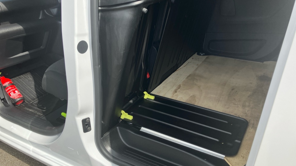 Toyota Proace City L1 Diesel 1.5D 100 Active Van - Image 18