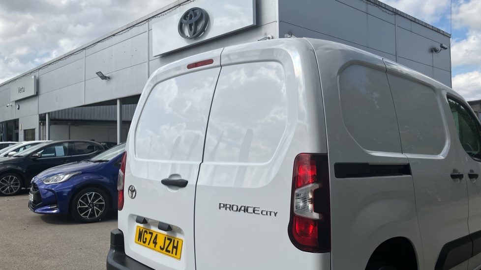 Toyota Proace City L1 Diesel 1.5D 100 Active Van - Image 21