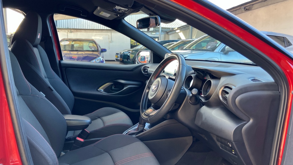 Toyota Yaris 1.5 Hybrid GR Sport 5dr CVT Hybrid Hatchback - Image 12