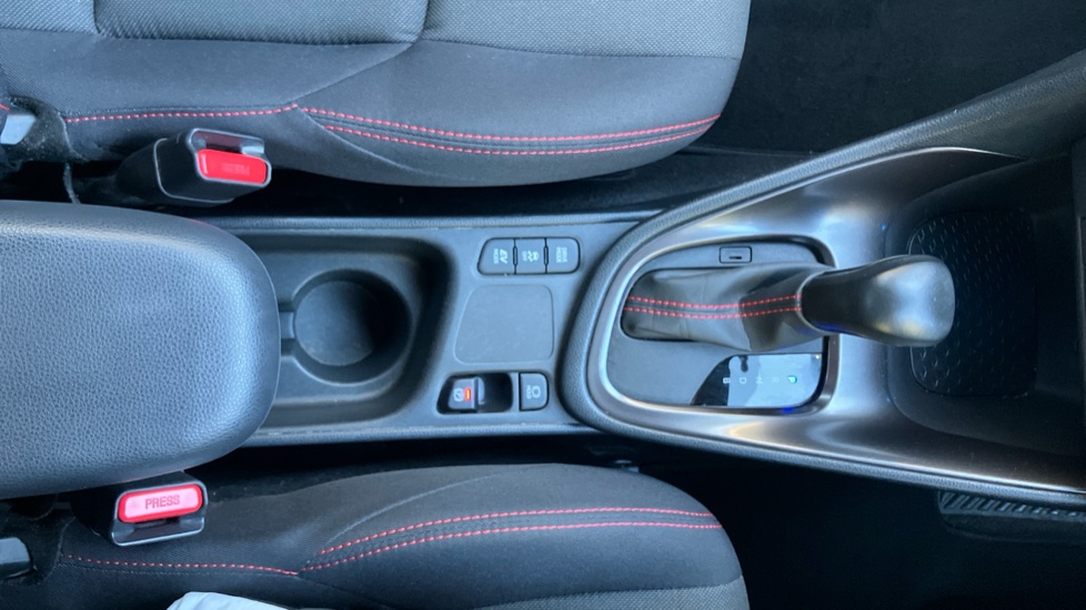 Toyota Yaris 1.5 Hybrid GR Sport 5dr CVT Hybrid Hatchback - Image 47