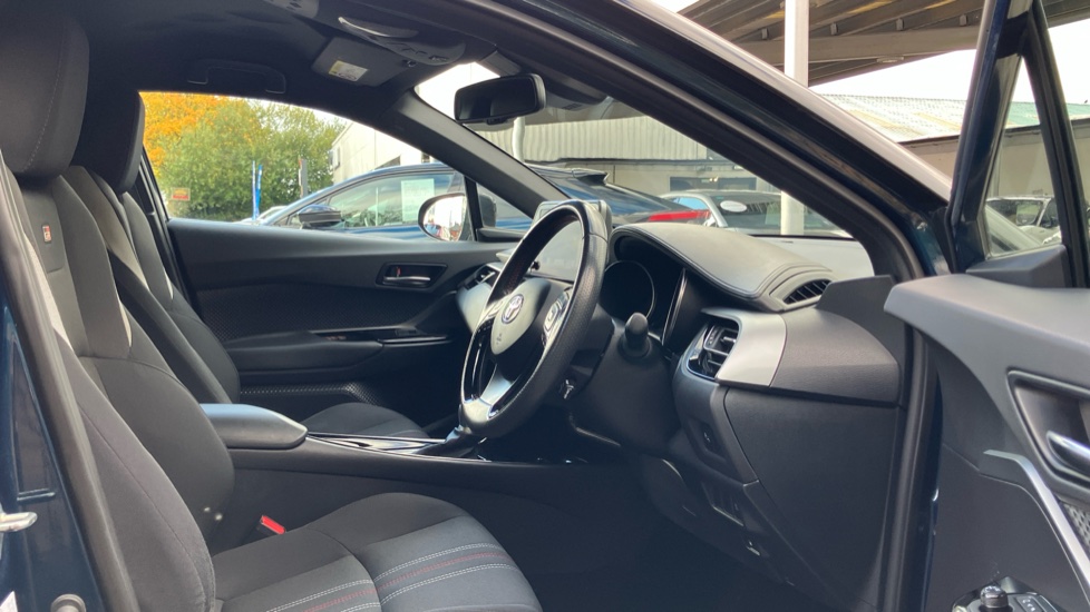 Toyota C-HR 2.0 Hybrid GR Sport 5dr CVT Hybrid Hatchback - Image 12