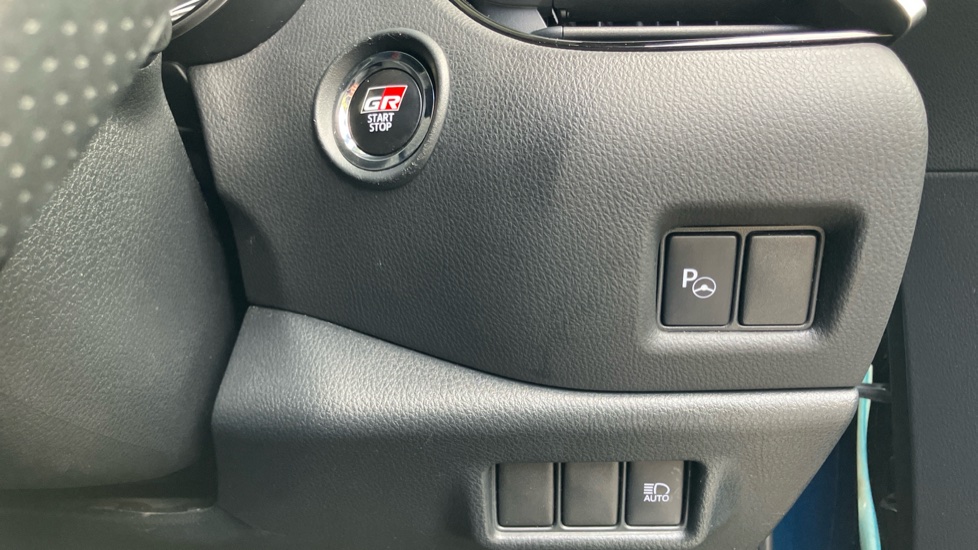 Toyota C-HR 2.0 Hybrid GR Sport 5dr CVT Hybrid Hatchback - Image 16