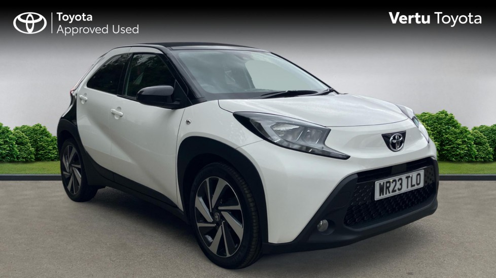 Toyota Aygo X 1.0 VVT-i Edge 5dr Petrol Hatchback - Image 1