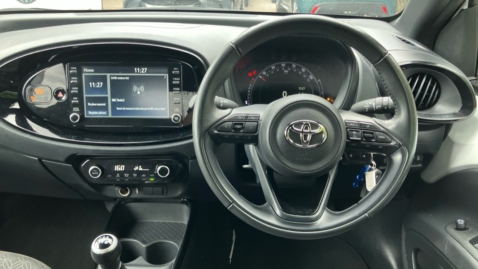 Toyota Aygo X 1.0 VVT-i Edge 5dr Petrol Hatchback - Image 10