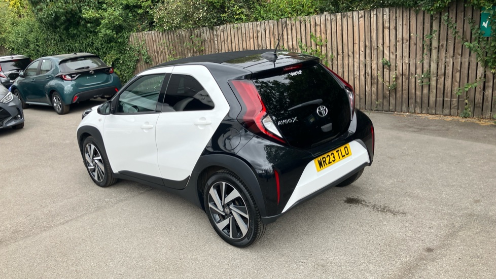 Toyota Aygo X 1.0 VVT-i Edge 5dr Petrol Hatchback - Image 31