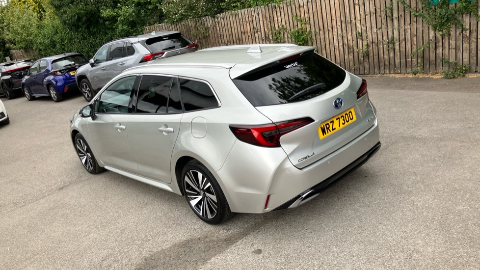 Toyota Corolla 1.8 Hybrid Design 5dr CVT Hybrid Estate - Image 33