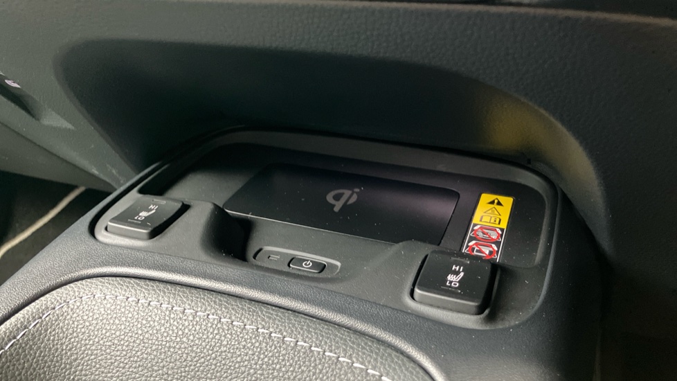 Toyota Corolla 1.8 Hybrid Design 5dr CVT Hybrid Estate - Image 37