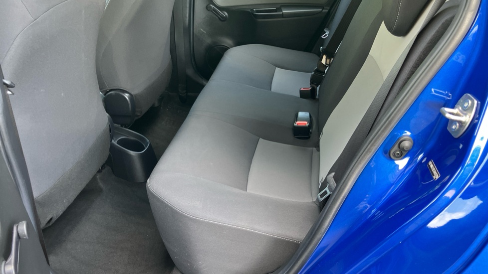 Toyota Yaris 1.5 VVT-i Icon Tech 5dr Petrol Hatchback - Image 14