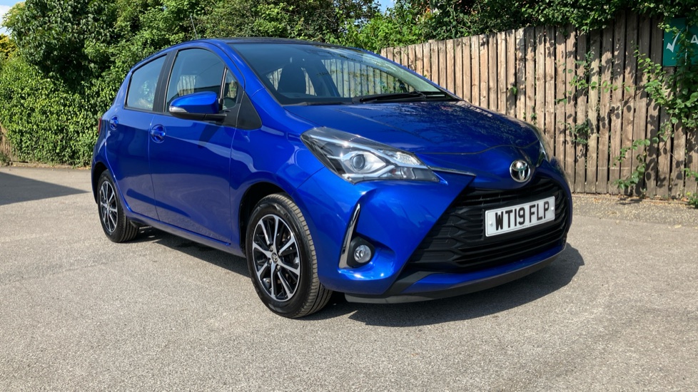 Toyota Yaris 1.5 VVT-i Icon Tech 5dr Petrol Hatchback - Image 20